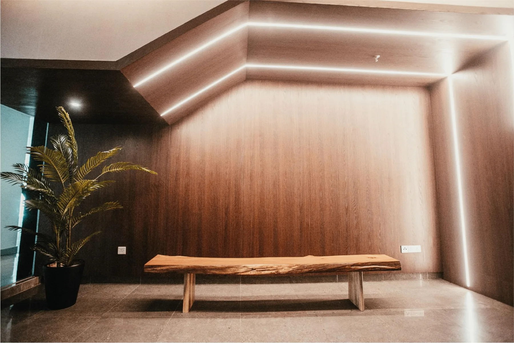 aru-suite-slider-img-4